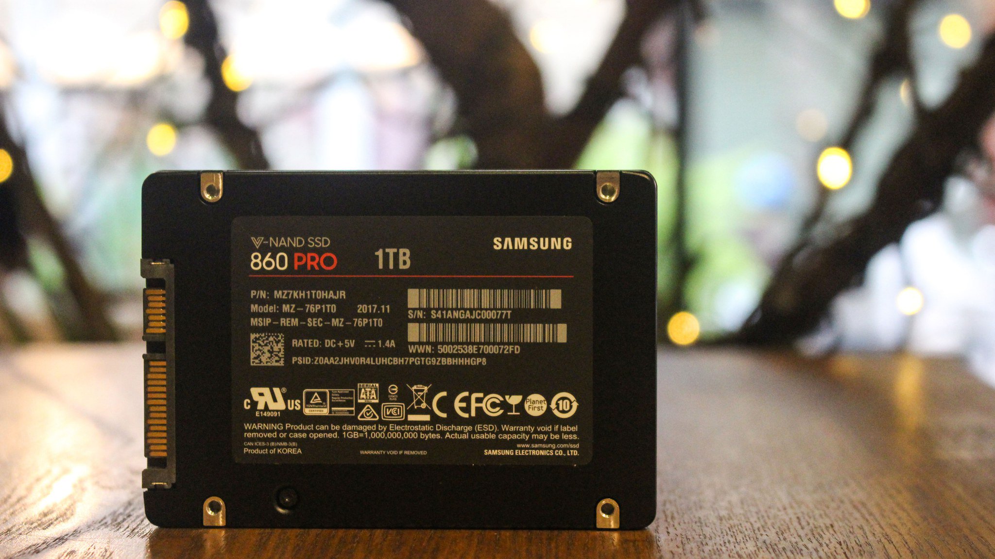 Ổ cứng Samsung SSD 860 PRO và 860 EVO sử dụng chip V-NAND