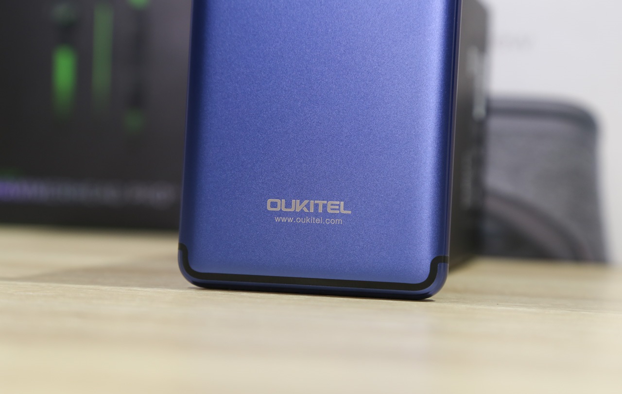 smartphone-Oukitel-K8000-10