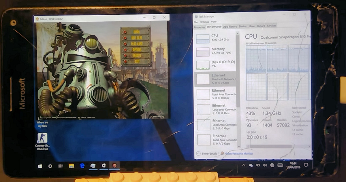 Cài thành công Windows 10 ARM và chơi Fallout trên chiếc Lumia 950 XL